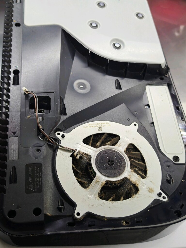 PS5 BAKIM GENEL TEMİZLİK LİKİT DEĞİŞİMİ TEKNİK SERVİS - 2
