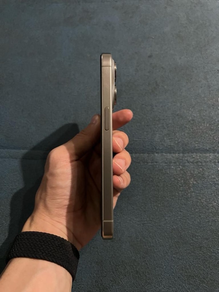 IPhone 15 Pro YD - 4