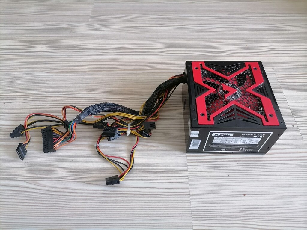 Everest EPS-4900B 300W Güç Kaynağı (Power Supply) - 9