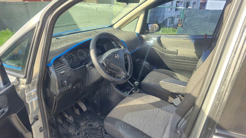 7 kişilik Opel zafira - 9