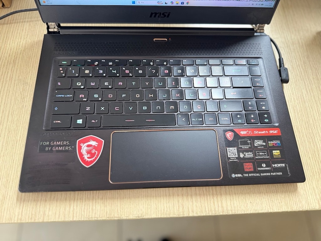 MSİ İ7 9750H İŞLEMCİ | 2060 6GB E.KART | 16GB RAM | 256GB SSD - 2