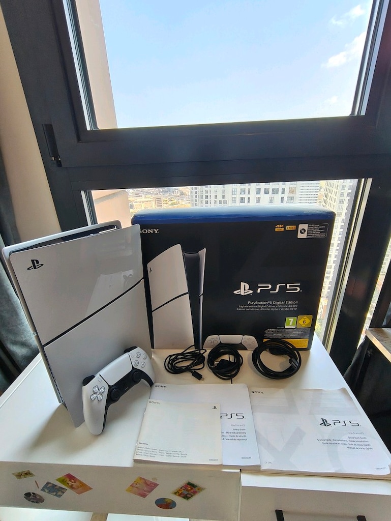 Kutulu, Eksiksiz PlayStation 5 Slim (CFI-2016 - 1TB)