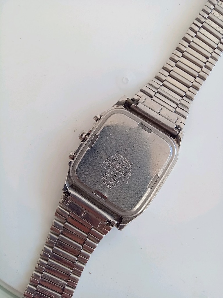 1982 imalı CİTİZEN ANALOG DİJİTAL ERKEK KOL SAATİ - 4