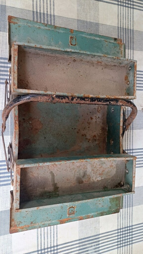 METAL TAKIM ÇANTASI - 7