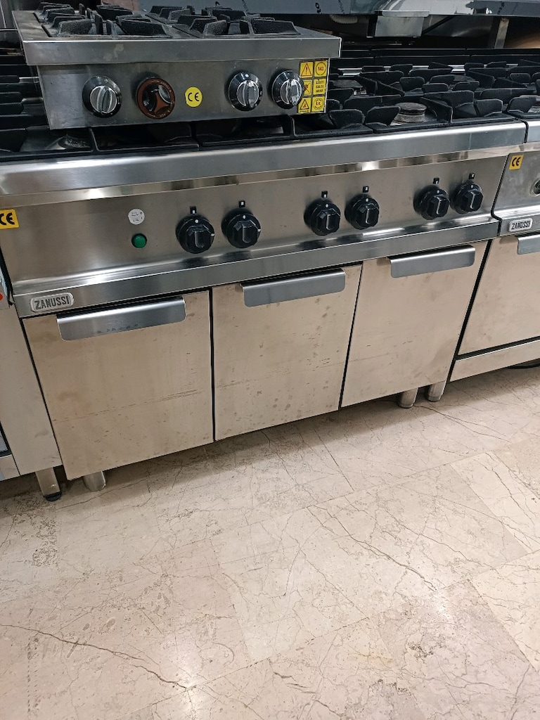 Zanussi Altılı Ocak Dolaplı Ocak Sanayi Tip Ocak - 4