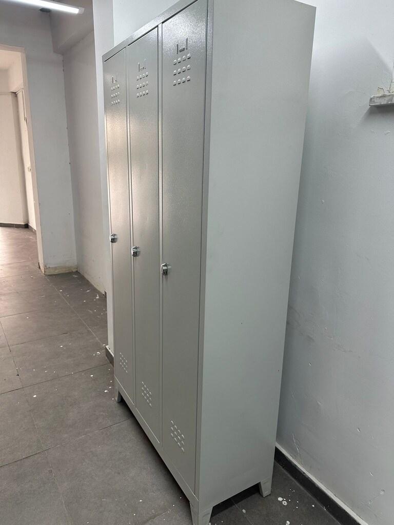 PERSONEL GİYİNME DOLABI 3 KAPILI METAL YAPIM - 2