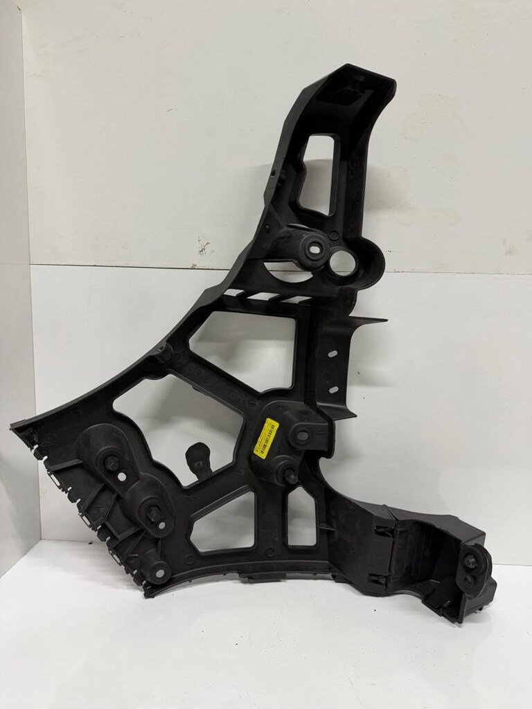 Renault megan 3 sol arka tampon braketi sıfır orjinal 850450018R - 2
