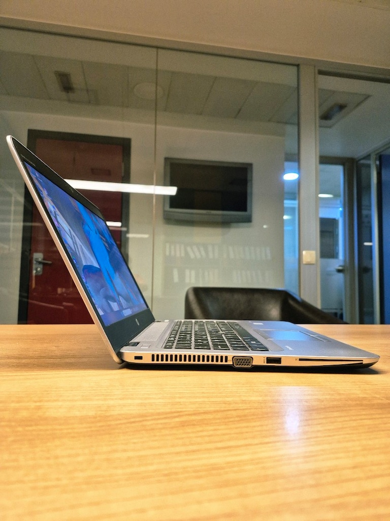 Laptop HP i5 İşlemci 256GB SSD 8GB DDR4 Ram Aydınlatmalı Klavye - 3