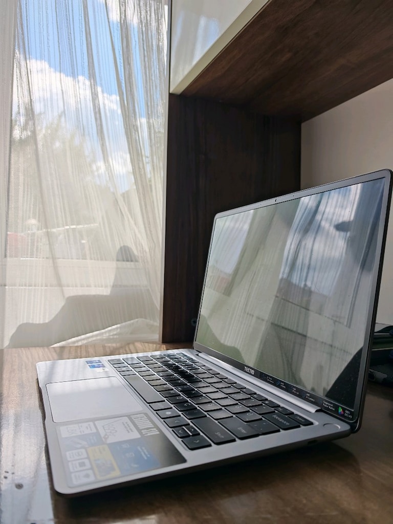 Tecno Megabook s14 899gr 2.8K Oled 120hz - 2