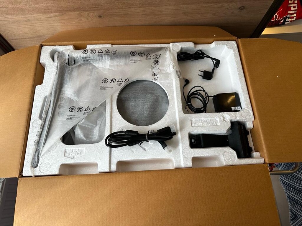 SAMSUNG ODYSSEY G5 27 - 144Hz - 2