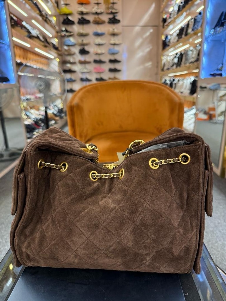 Chanel Kahve Süet Kapitone Omuz Çantası - 4