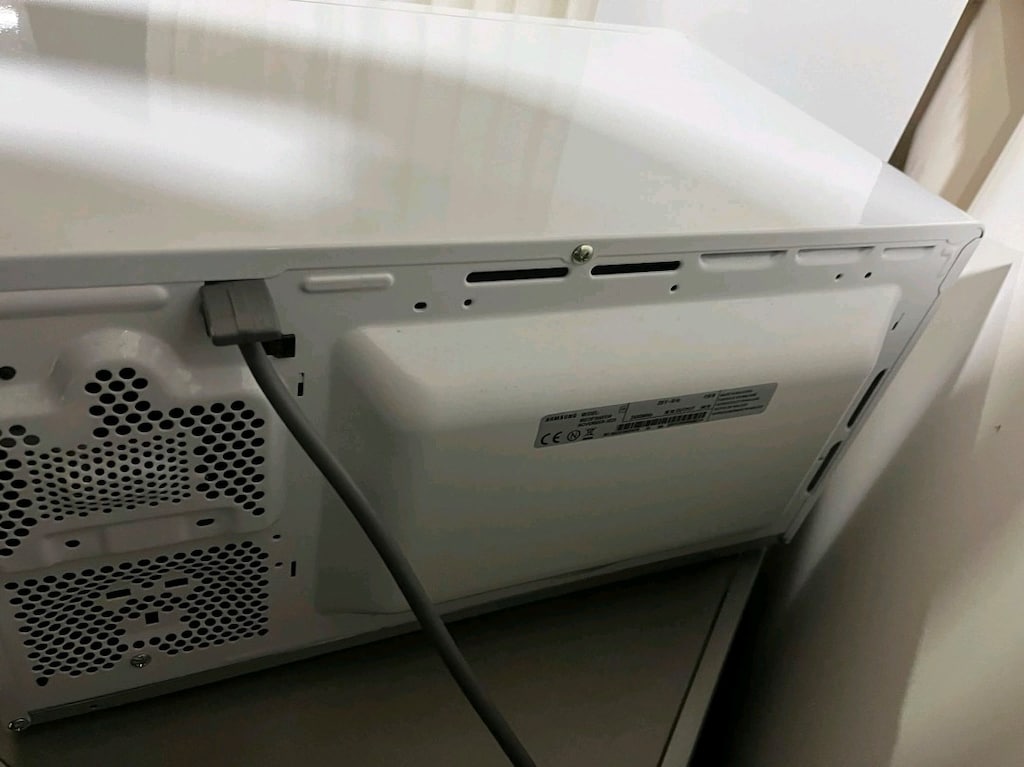Samsung MS23F300EEW Mikrodalgafırın 0 - 2