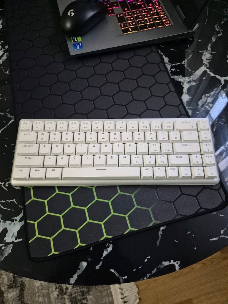 RTX 5060'LI GÜÇLÜ OYUNCU LAPTOPU – FULL GAMING SET - 9