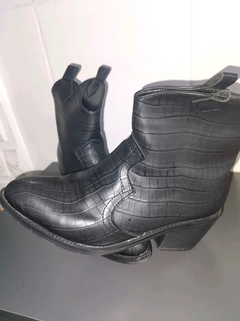 siyah kroko kadın bot - 2