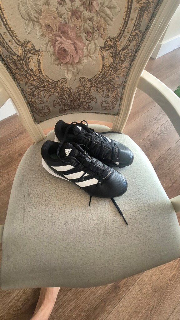 orijinal Adidas çocuk krampon kullanılmadı 37.5 numara