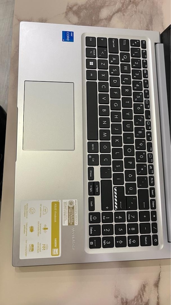 ASUS VİVOBOOK 15 - 3