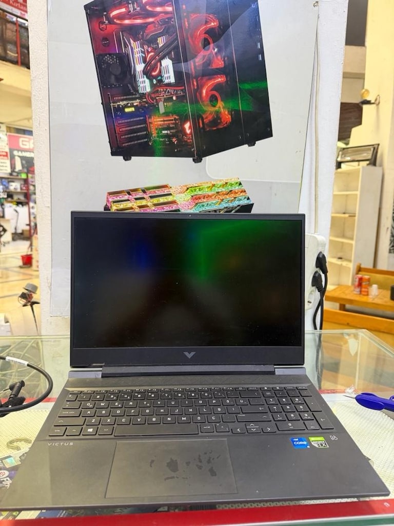 HP victus Gaming - 6