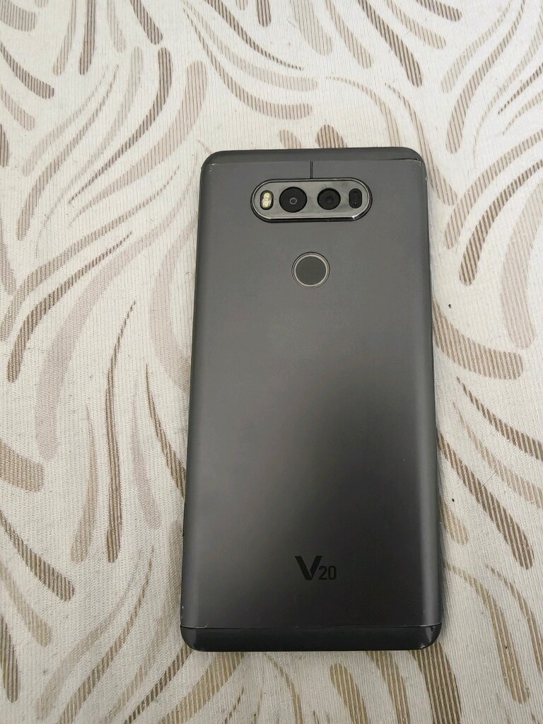 LG v20 - 2