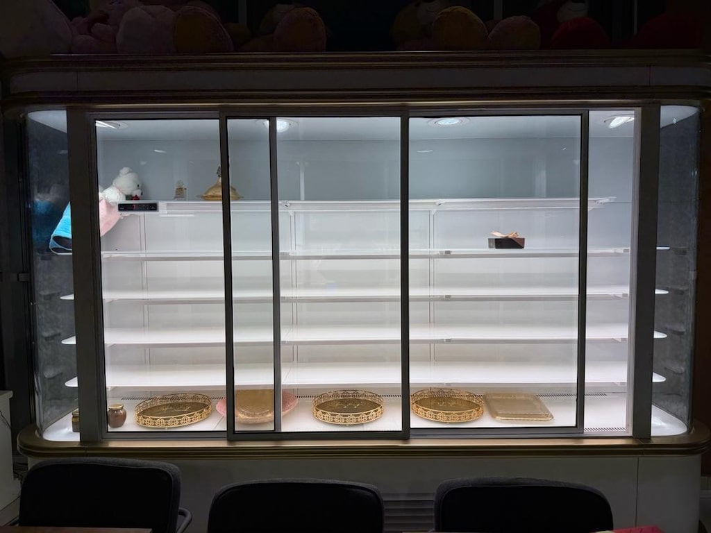 çikolata ve pasta dolabı - 2
