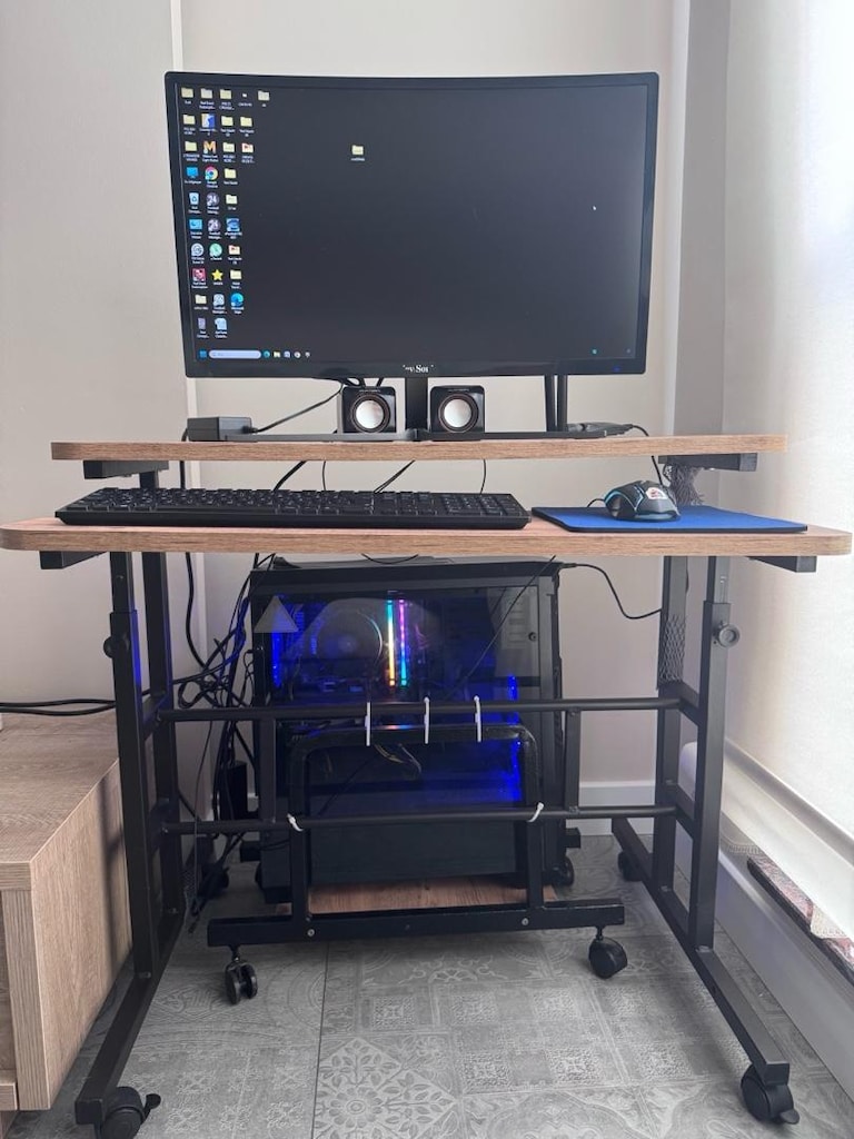MASAÜSTÜ PC MASASI SEYYAR / Yükselip alçalan - 2