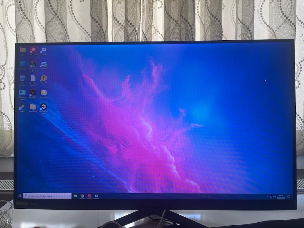 31,5 İNC 165 HZ MONİTÖR
