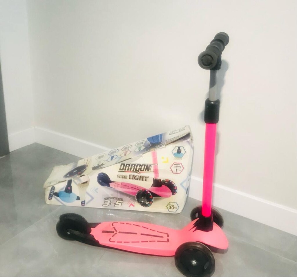Dragon Işıklı Scooter - 2