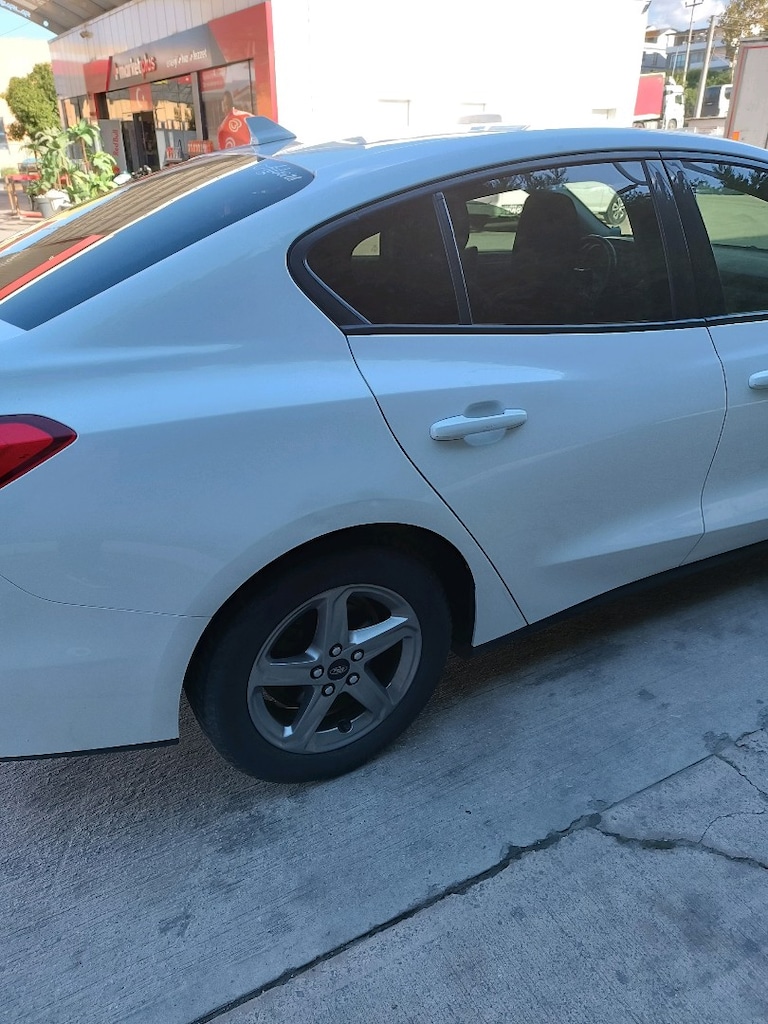 Ford FOCUS - 20