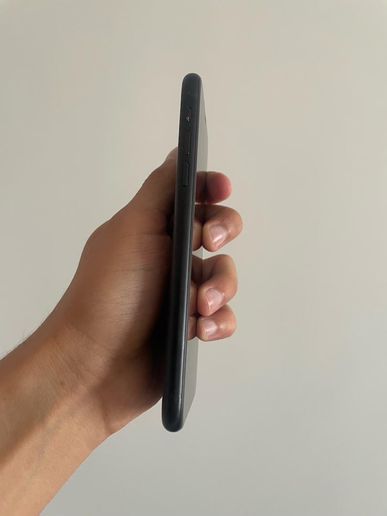 iPhone XR - 2