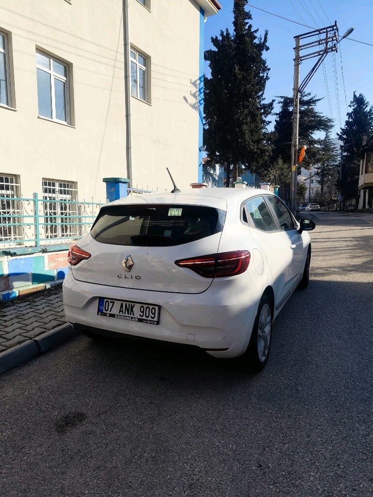 Sahibinden Sıfır tadında az kilometreli bakımlı clio - 3