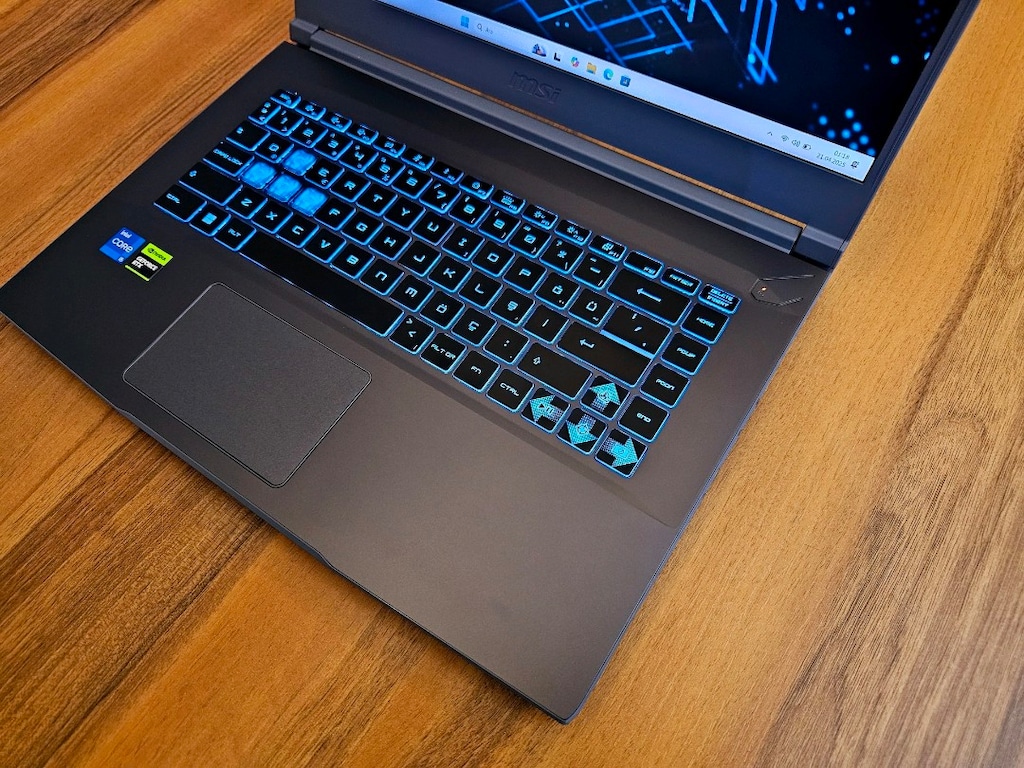 Msi Gaming Laptop RTX4050 oyuncu laptopu sifir kondisyonlu hatasiz - 4