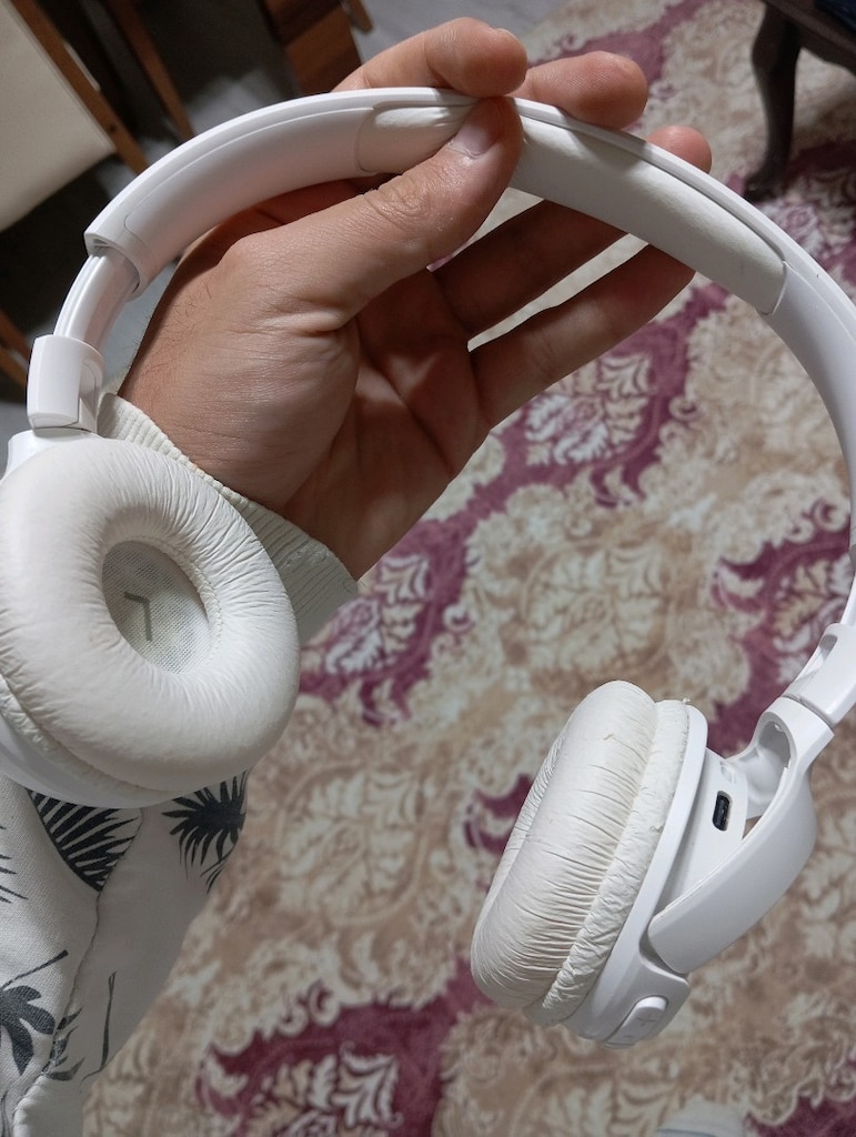 Acil Satılık JBL 570bt kulaklık - 2
