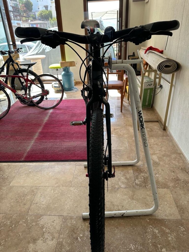 Giant toughroad hibrit bisiklet - 18