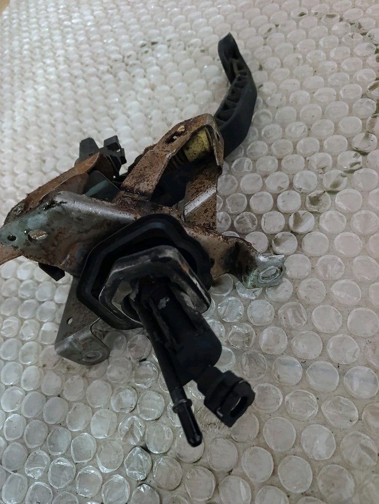 FORD FOKUS 3-3.5 (1.6 dizel) DEBRİYAJ PEDALI - 3