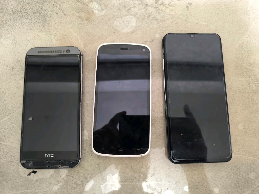 3 adet telefon yedek parça olarak kullanilabilir - 2