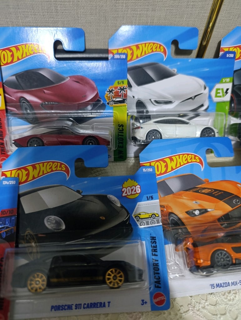 Hot Wheels Renkli Mini Araba Seti - 10