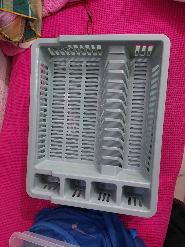 Bulaşıklık. 2 adet var Adet fiyatıdır. Ürünler temiz. - 2