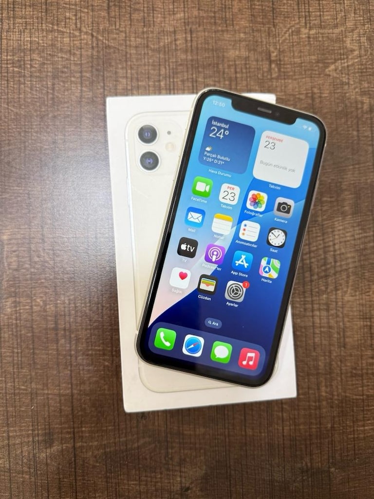 İPHONE 11 BEYAZ 128 GB HATASIZ YURTİÇİ KUTULU FATURALI. PİL SAĞLIĞI 88 - 3