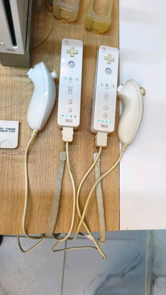 Nintendo Wii Seti 2 Kumanda Nunchuk 128MB Memory Card - 15