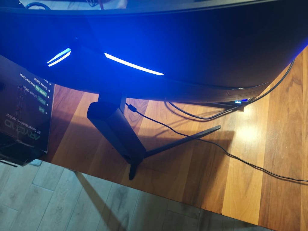 Monster Aryond A32 V1.3 32" 1 ms 2K Curved 165 Hz Oyuncu Monitör - 5