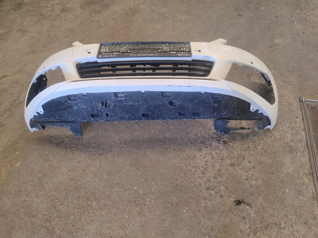 Peugeot 308 t9 Orjinal ön tampon çıkma Balıkesir Merkez - 2