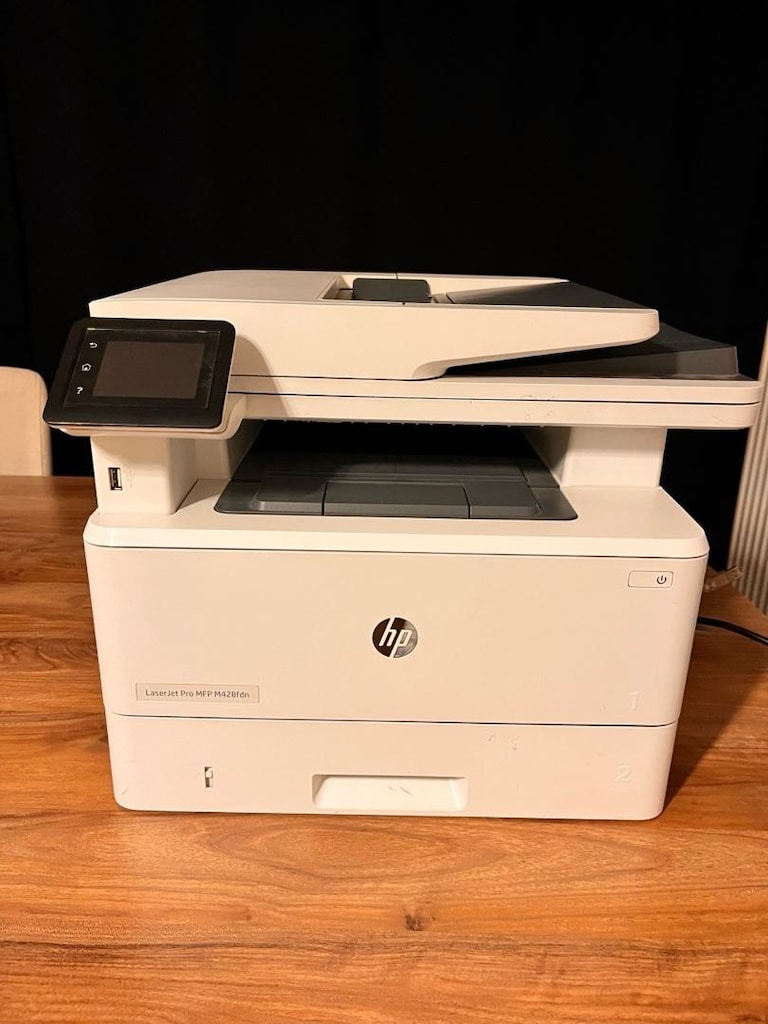 HP Laserjet Pro - 8