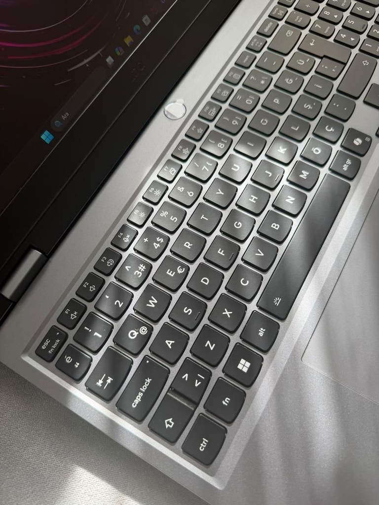 LENOVO LOQ GARANTİLİ - 2
