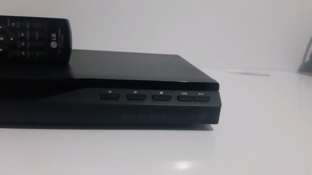 DVD/VCD/CD PLAYER - 4