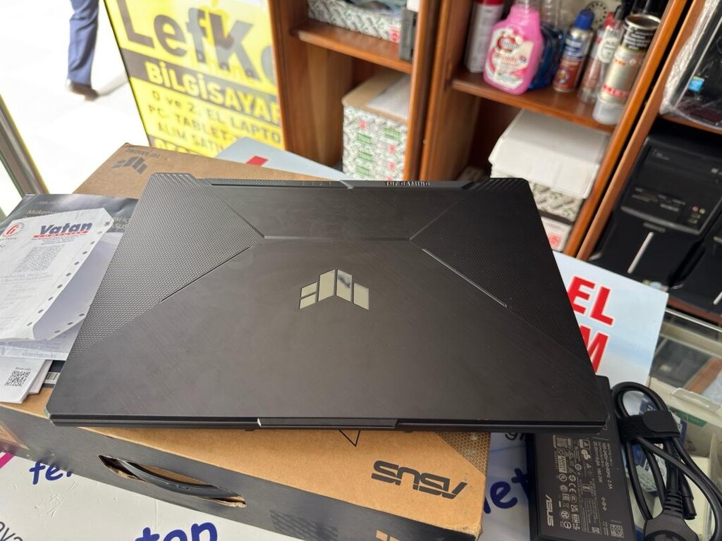 ASUS TUF F15 İ5 11400H 16/512/RTX 3050 OYUN CANAVARI - 12