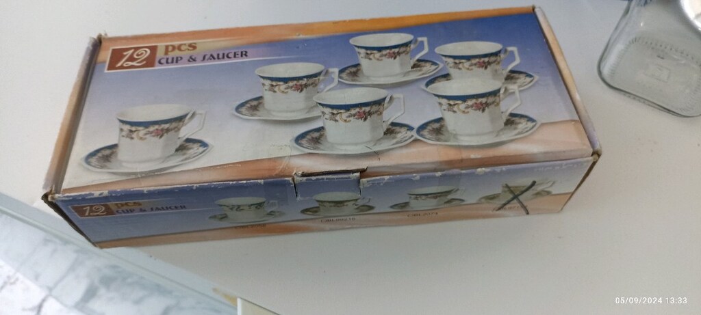 6+6=12parça fincan takımı - 4
