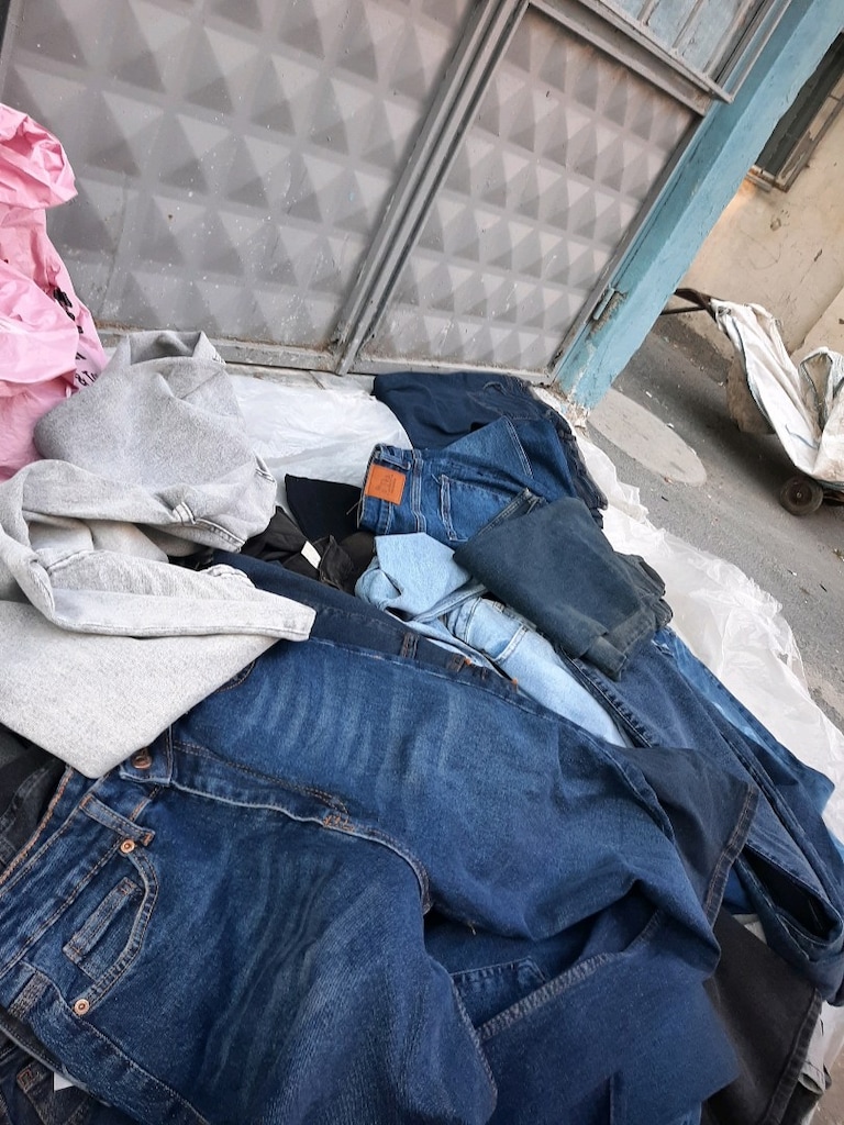 zara mavinin kot pantolonu - 2
