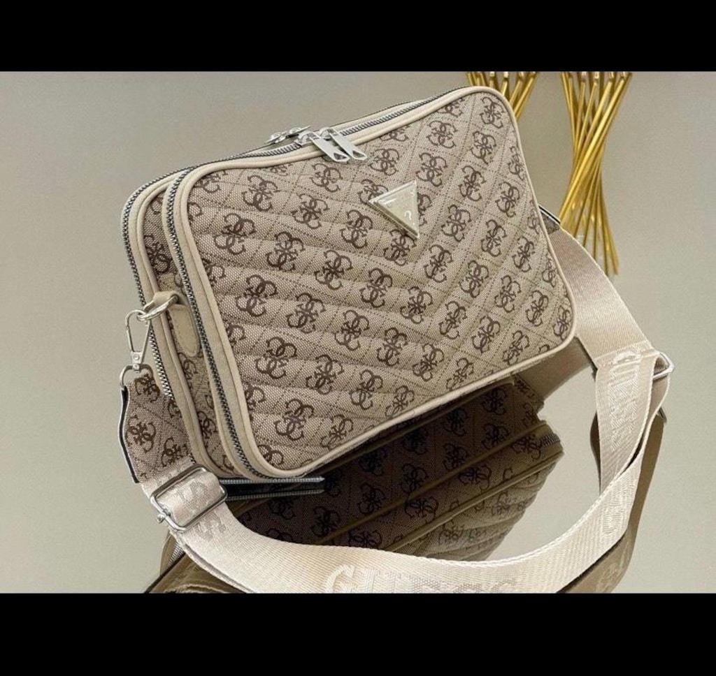 Guess Askılı Çanta