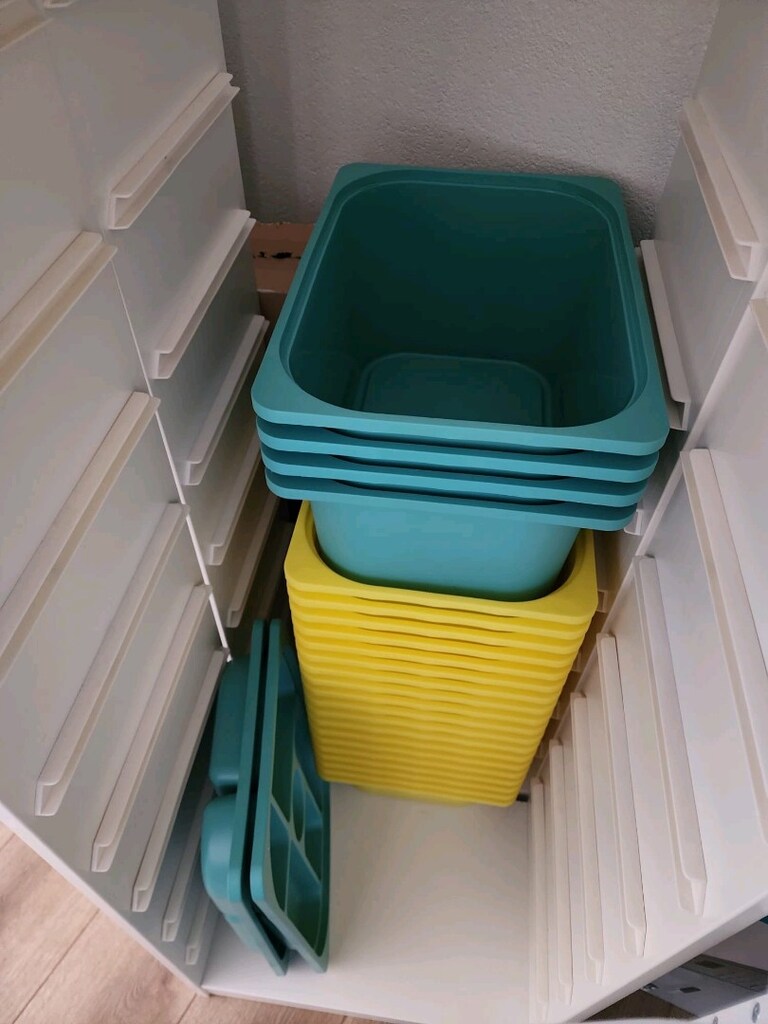 ikea trofest oyuncak rafları 3 adet - 4