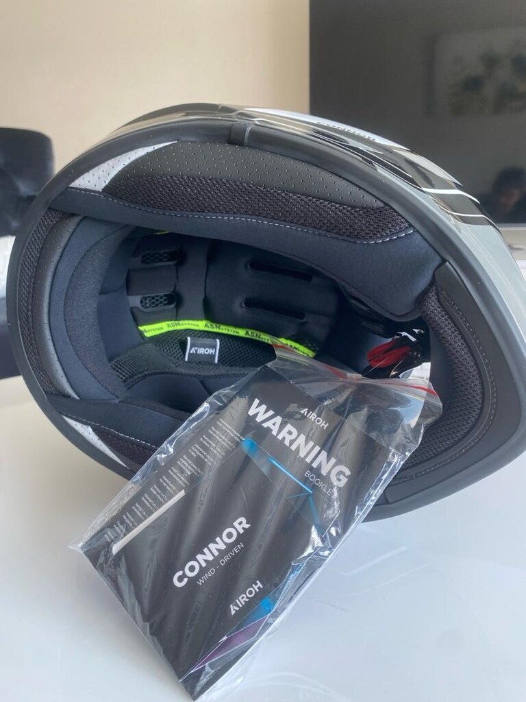 AIROH CONNOR DUNK BLACK GLOSS KASK XL BEDEN SIFIR KUTULU - 7
