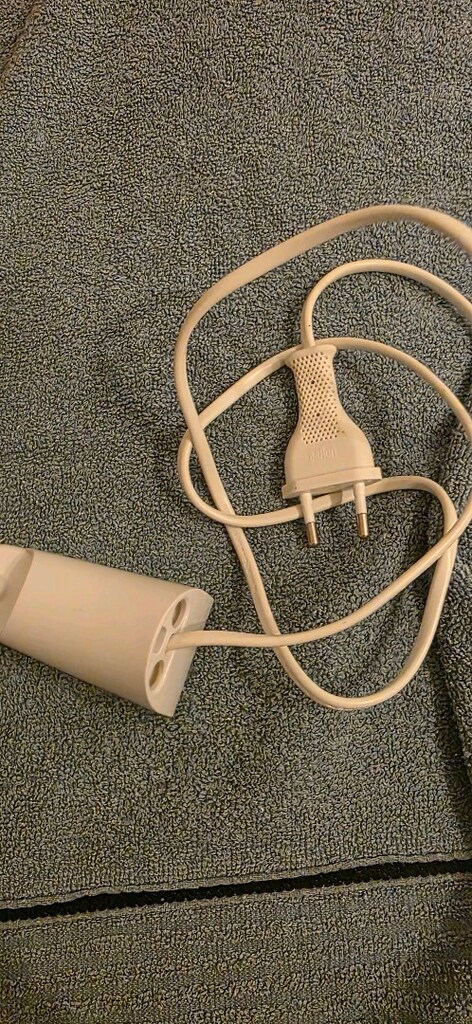 Braun Type 3709 şarj cihazı, Oral-B'nin en yaygın ve standart olan. - 9
